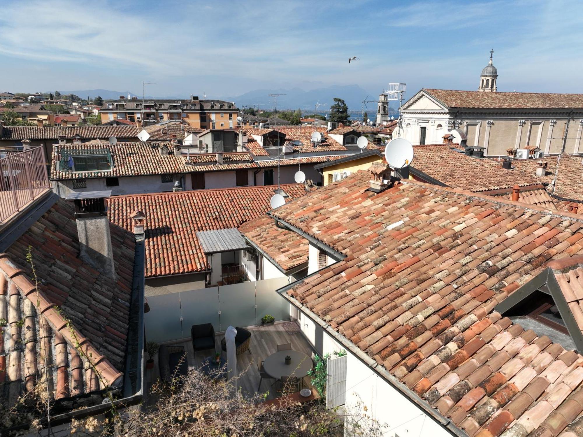 Vicolo Dei Signori Apartamento Desenzano del Garda Exterior foto