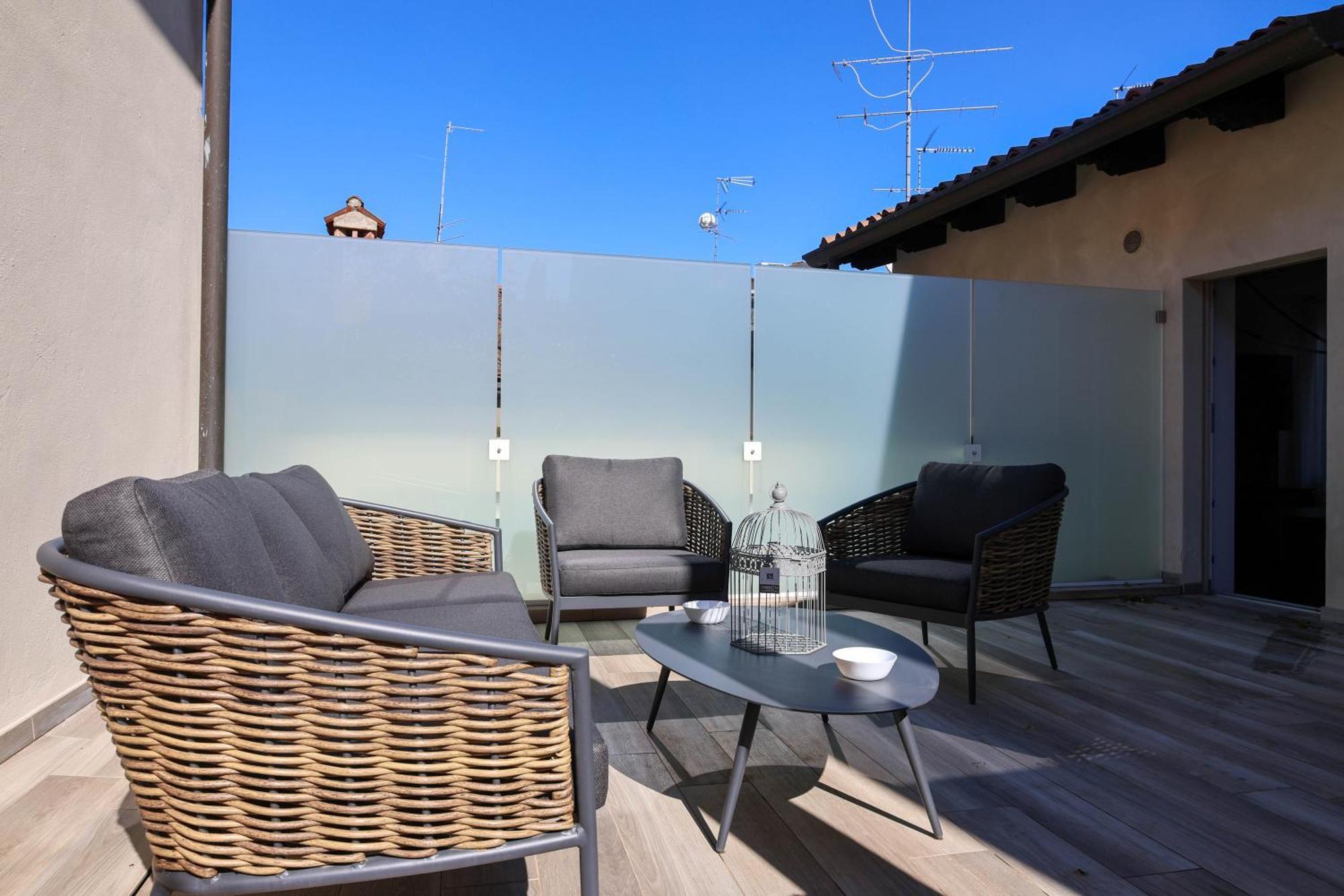Vicolo Dei Signori Apartamento Desenzano del Garda Exterior foto